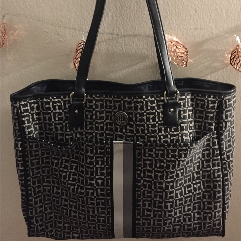 Black Tommy Hilfiger Purse